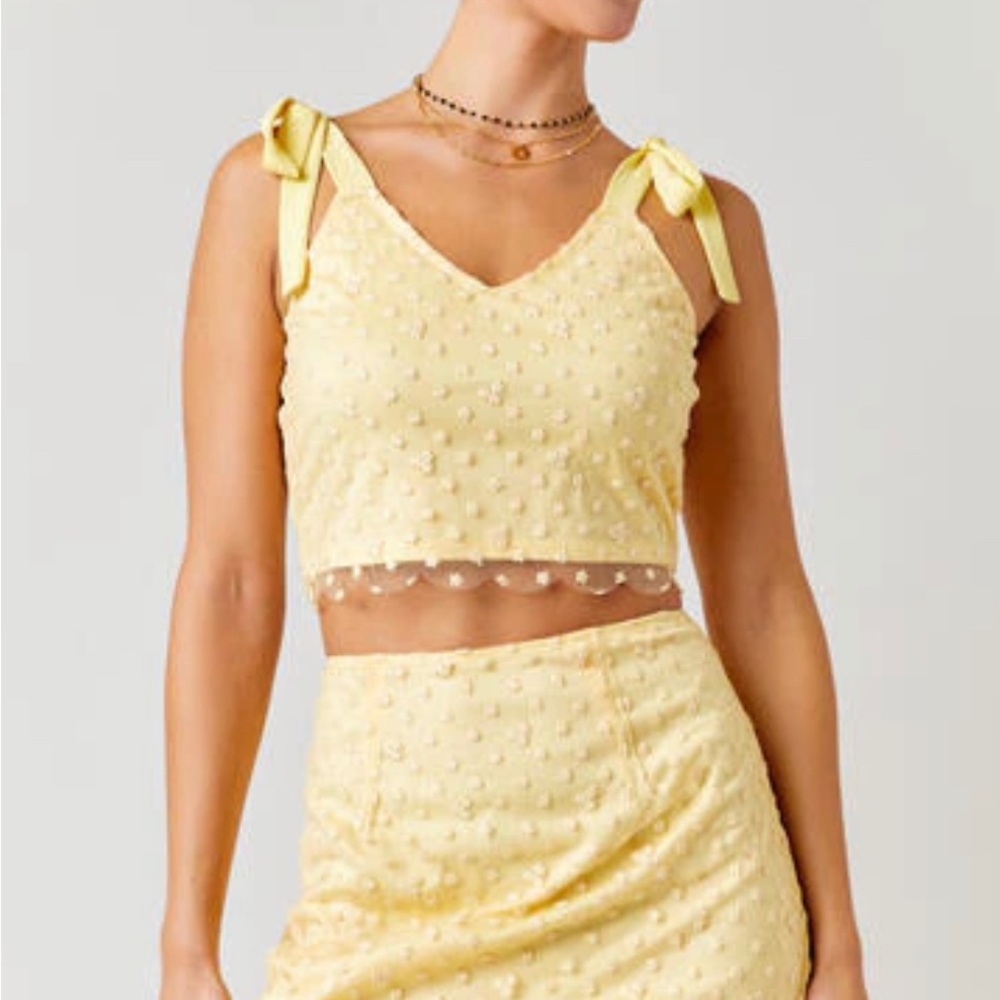 NEW Francesca’s Collection Yellow Embroidered Tank Top S